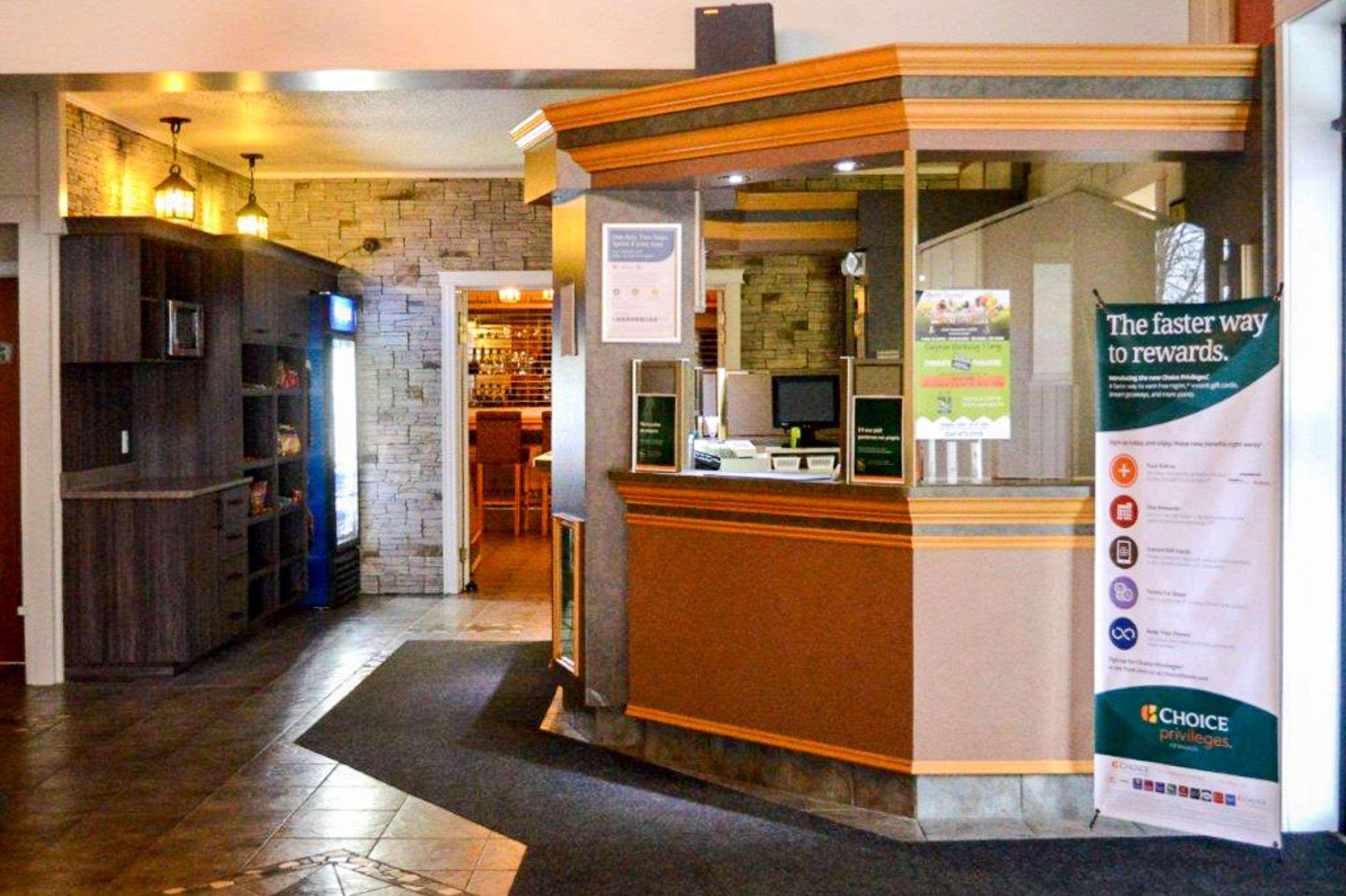 Rodeway Inn Grand Falls Buitenkant foto