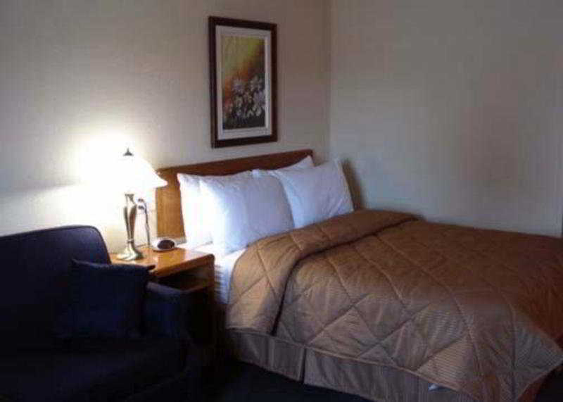 Rodeway Inn Grand Falls Kamer foto
