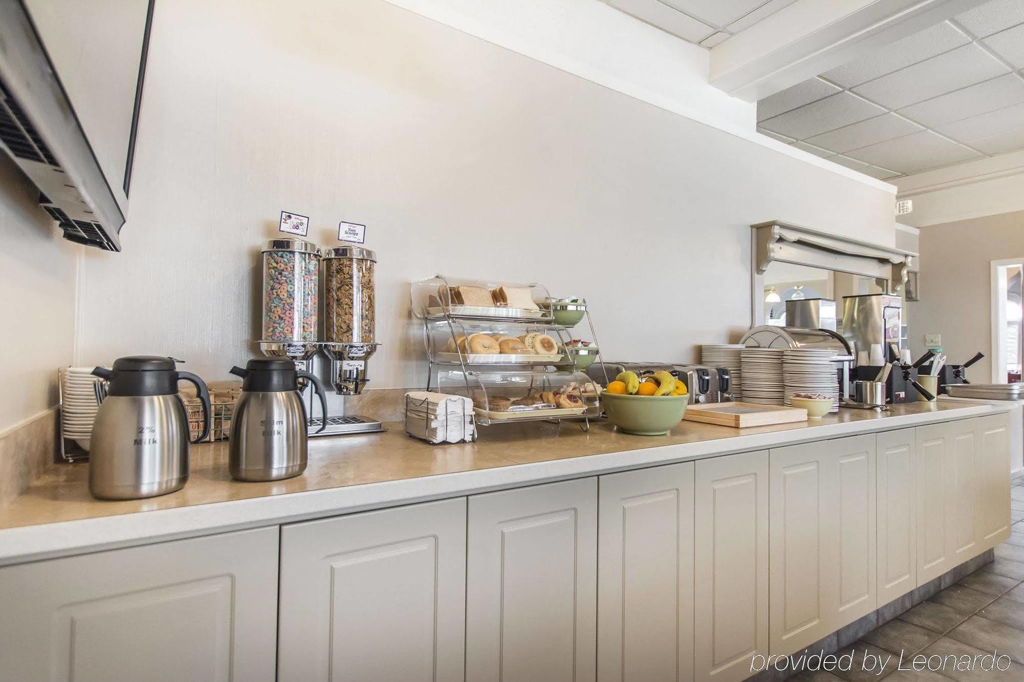 Rodeway Inn Grand Falls Buitenkant foto
