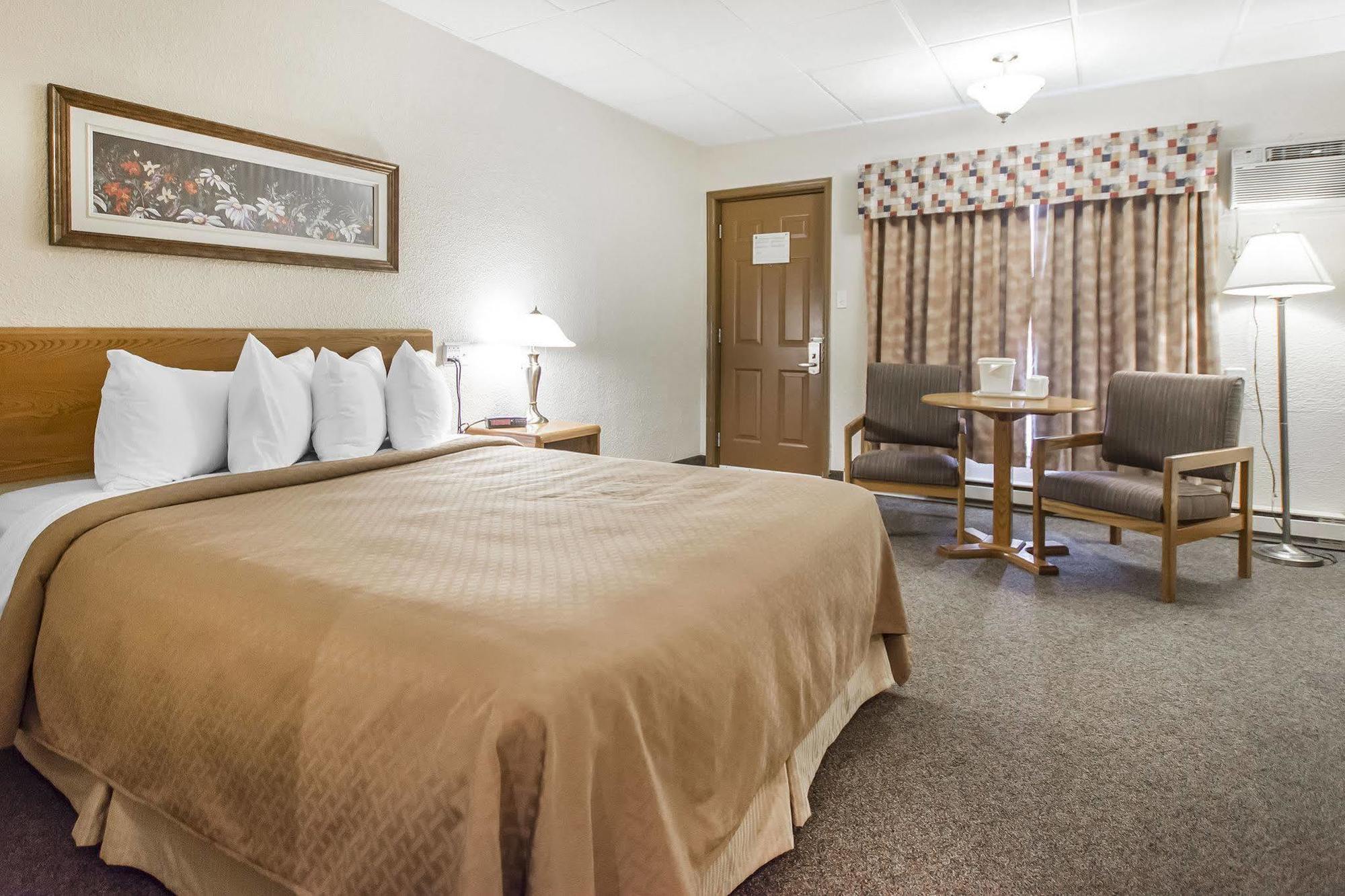 Rodeway Inn Grand Falls Buitenkant foto