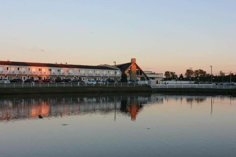 Rodeway Inn Grand Falls Buitenkant foto
